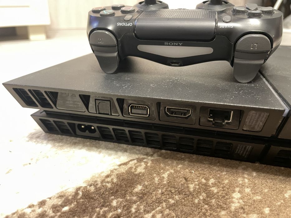 Play Station 4 - PS4 Disk 500GB