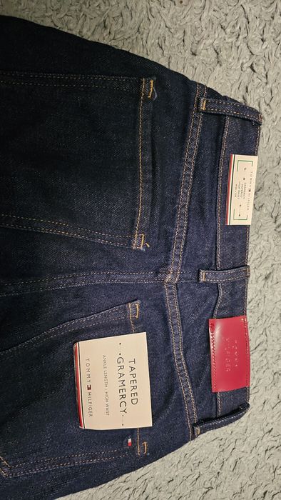 Нови дамски дънки Tommy Hilfiger