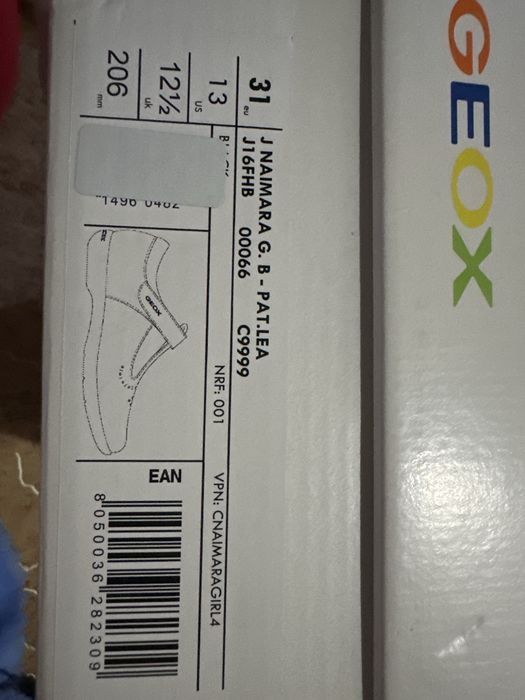 Школьные лаковые туфли для девочки Geox размер 31