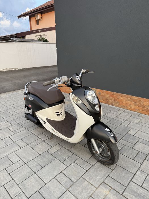 Scutere Fără permis , 49 cc-4t , cu acte