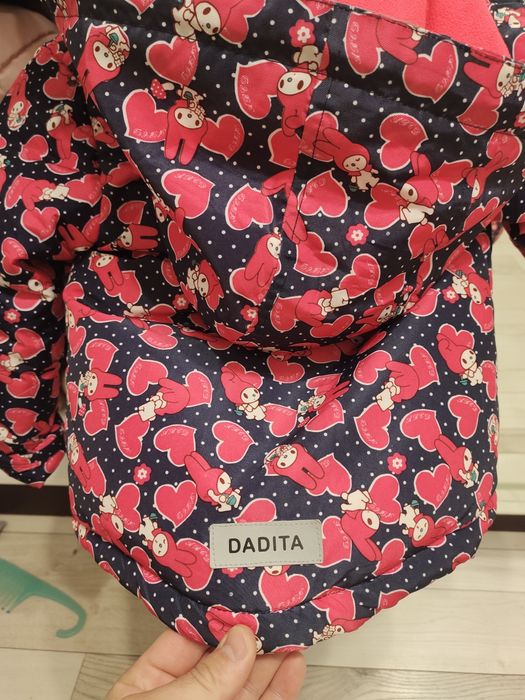 Продам детские куртки