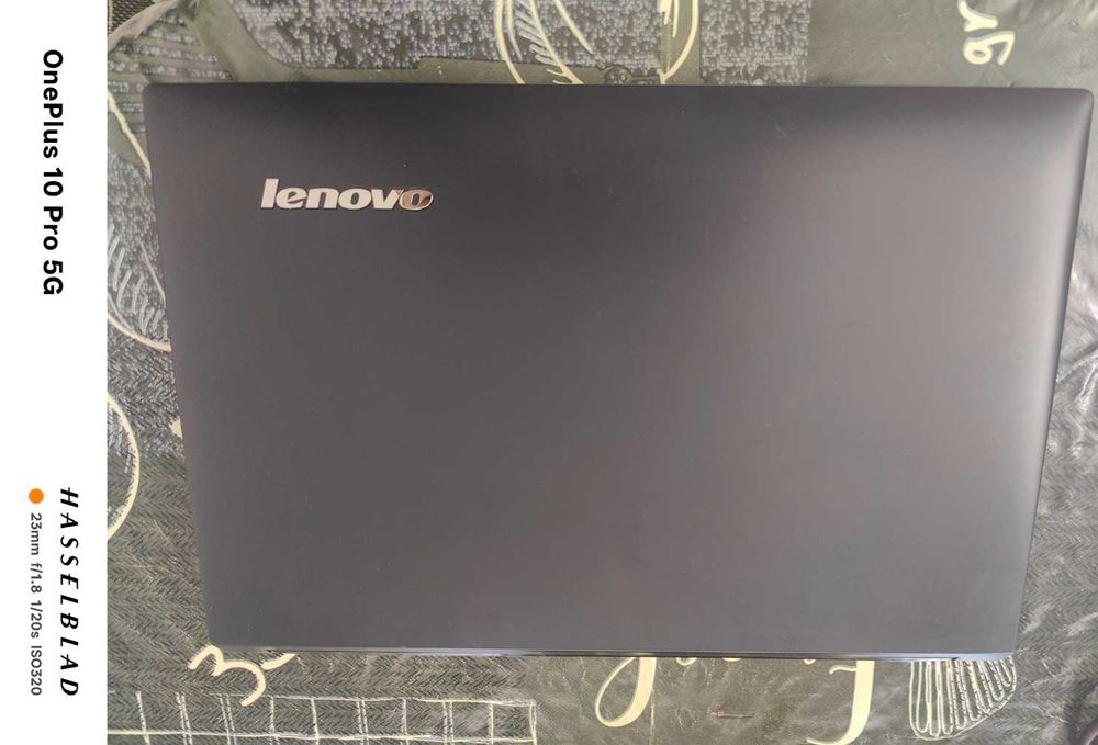Продавам перфектен лаптоп Lenovo IdeaPad B51-80