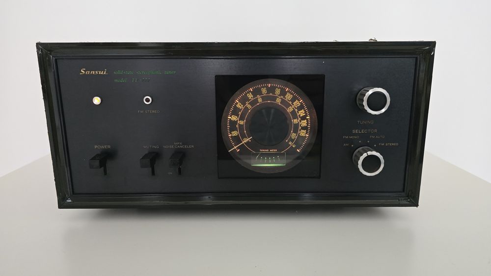 Radio vintage Sansui TU-777