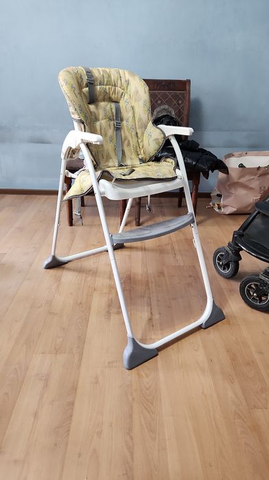 Детский стульчик для кормления