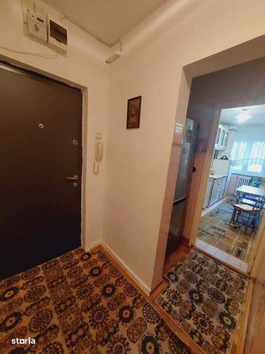 Apartament 3 Camere, 3 Balcoane, 84 mp total, etaj 3, lift nou, Manast