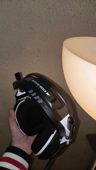 Casti Logitech Gaming Premium Call of duty league Astro a40