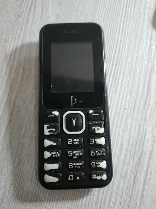 Knopkali telefon