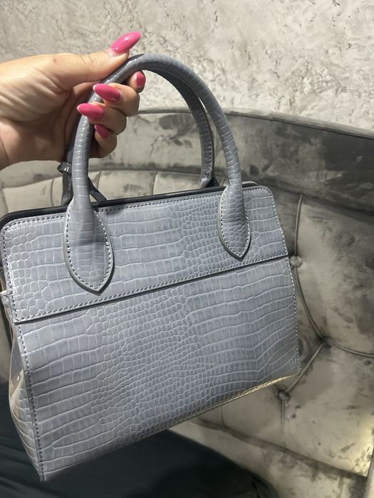 Оригинална дамска чанта  TRUSSARDI