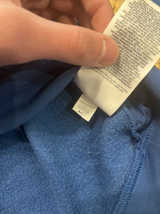 Разпродажба на маркови дрехи