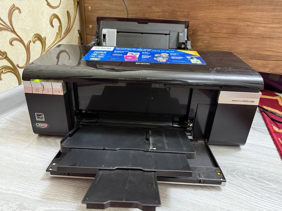 Принтер epson r295 состояние хорошее