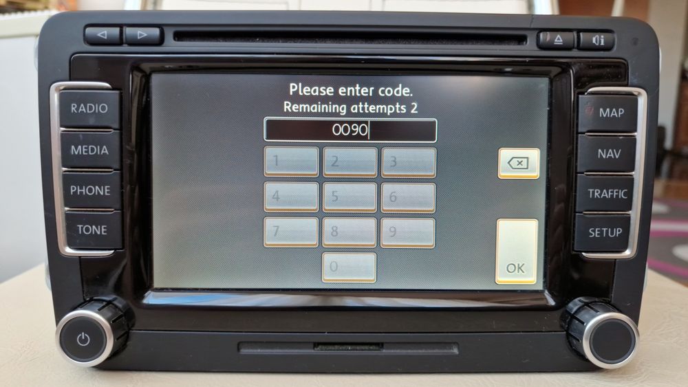 Navigatie VW RNS 510  + Harti + Cod Pin + Antena GPS !