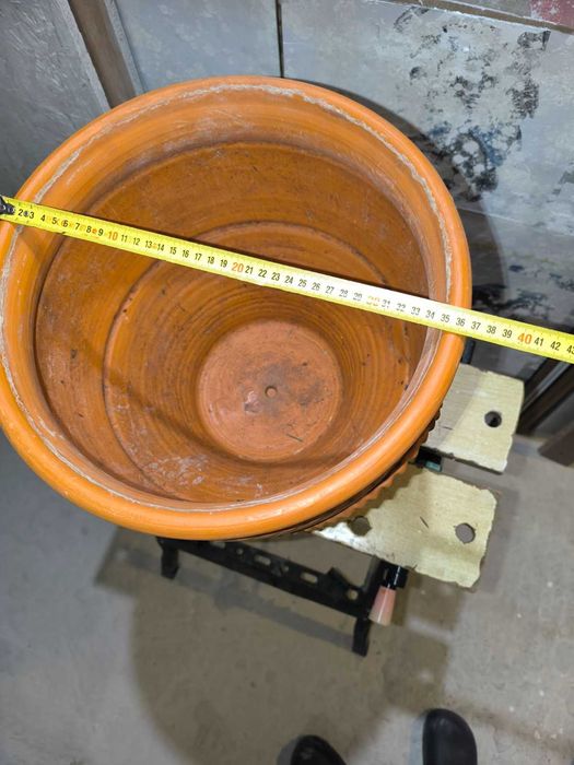 2 керамични саксии 32/36см с чинии