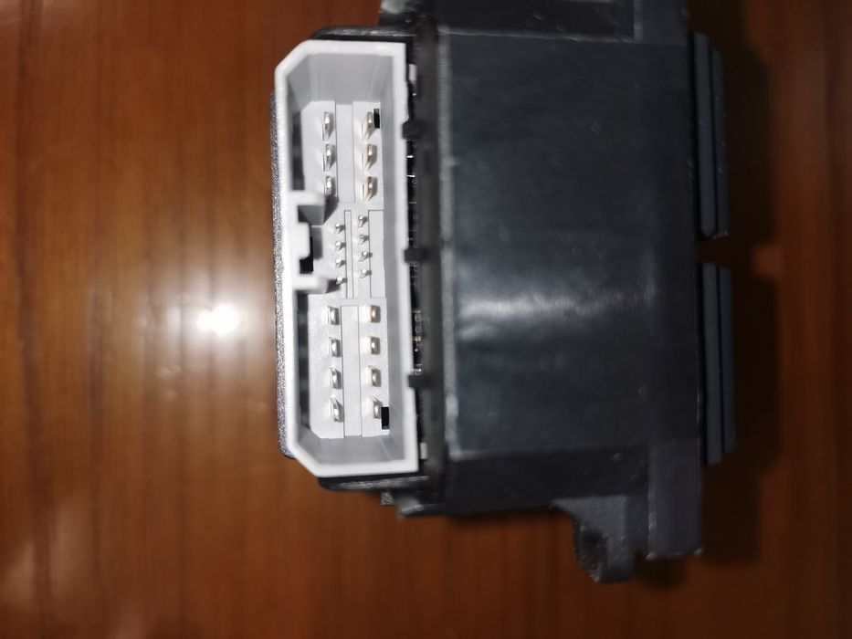 Продавам бутони копчета