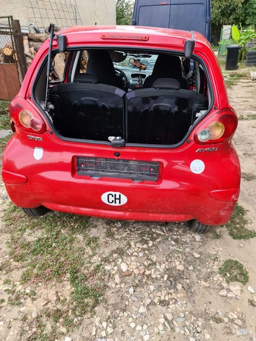 Toyota Aygo 1.0i - НА ЧАСТИ