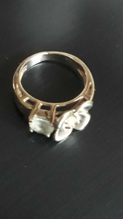Inel argint floare cu pietre topaz si peridot