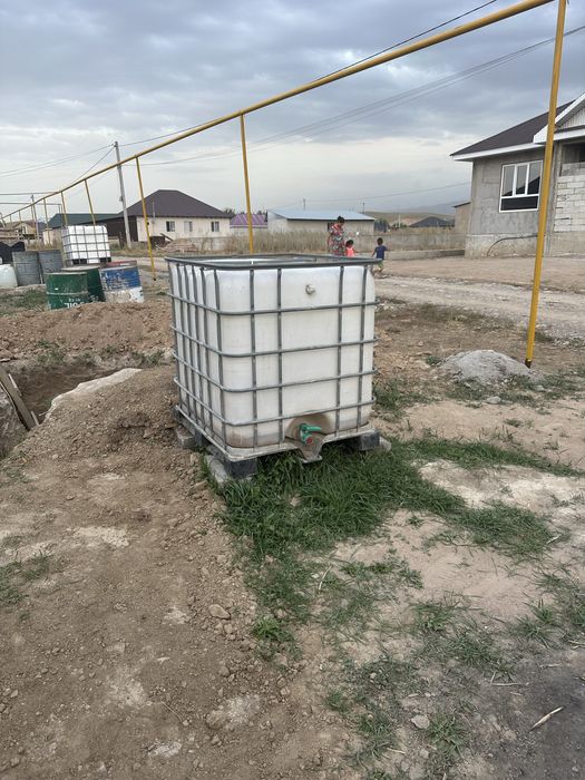 Емкость питьевая