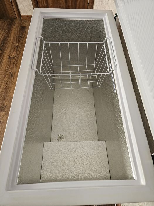 Продам морозильник бирюса