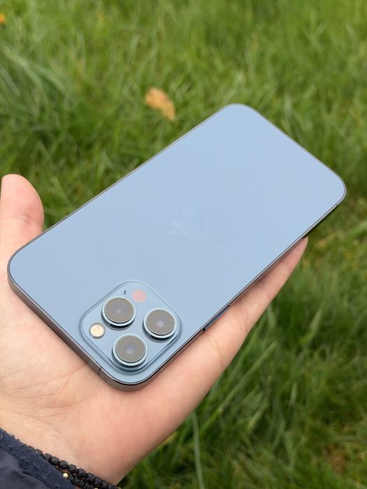 iPhone 12 Pro Max Bkue / 100% Procentaj Baterie