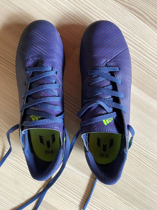 Футболни обувки - бутонки Adidas