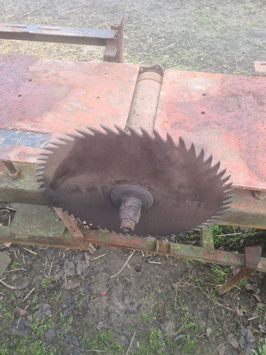 Masă circular tractor