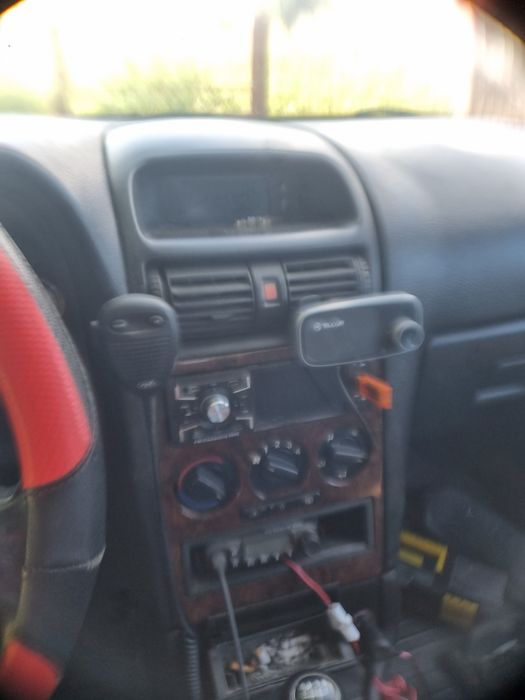 Vând Mașină de naveta