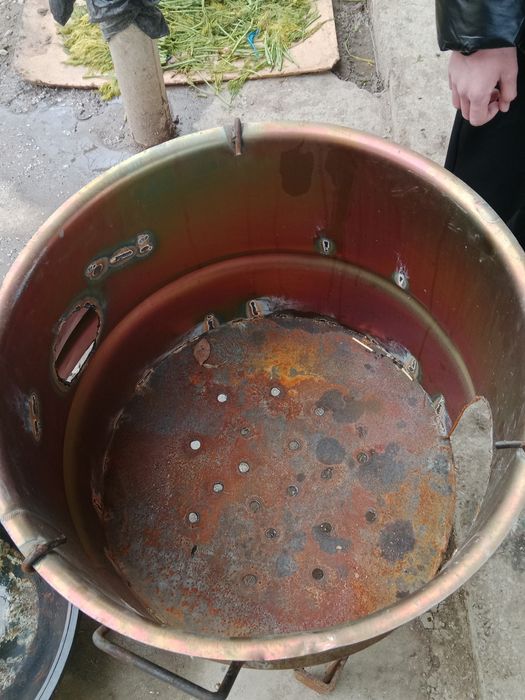Казан чугунный  продам