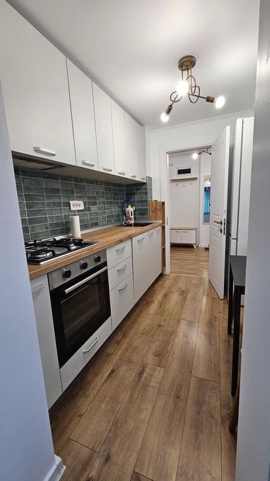 Apartament 2 camere, mobilat, etaj 1, zona Bariera-Catedrala