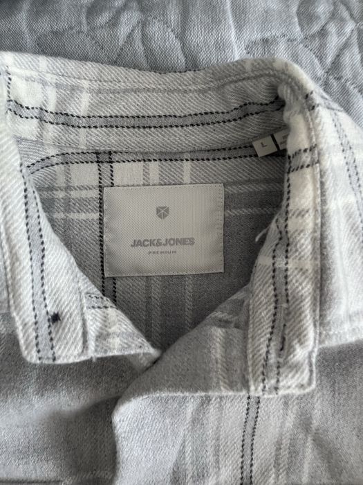 Продаю рубашку Jack&Jones