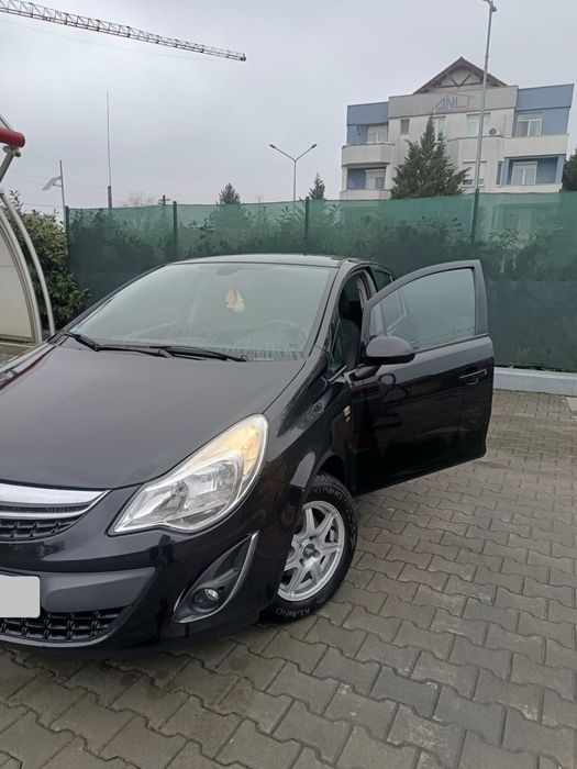 Opel Corsa 1.4 benzină