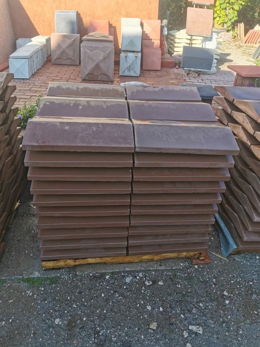 Capace din beton pentru stâlpii de gard gard