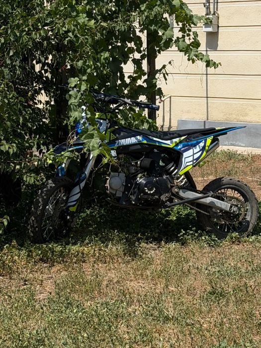Продам питбайк ZUUMAV 125 кубов