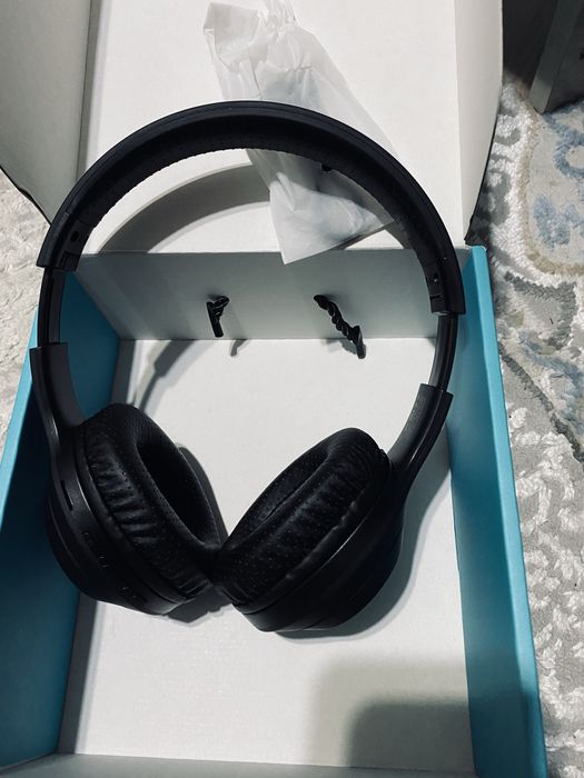 Наушники Celebrat