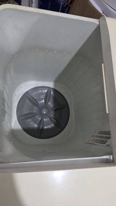 Стиралка полуавтомат  рабочий LG