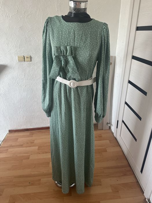 Вечерние платья.