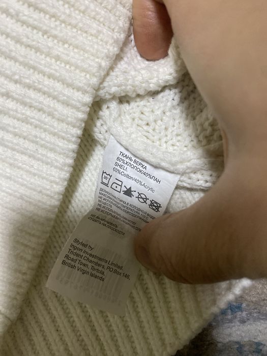 Продам кофточку для девочки