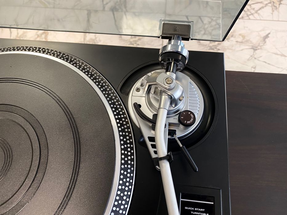 Качествен грамофон с доза Stanton