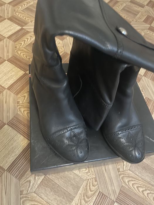 Продам женскую обувь