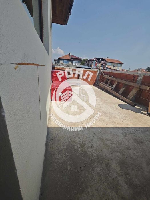 Продава се Къща в Стамболийски - 240 кв.м за 917 €/кв.м - Снимка #11