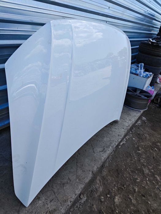 Преден Капак VW Tiguan 2020 Запазен от R-line Кола Бял