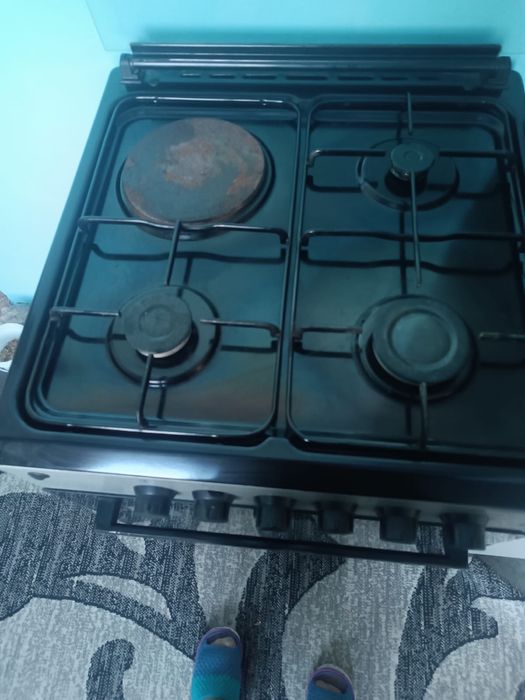 Газовая плита продам