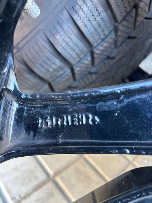 Продавам джанти с гуми за Range Rover