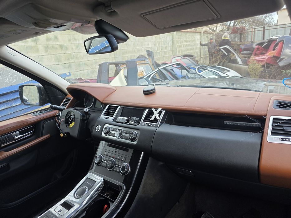 Range Rover 2012 година на части