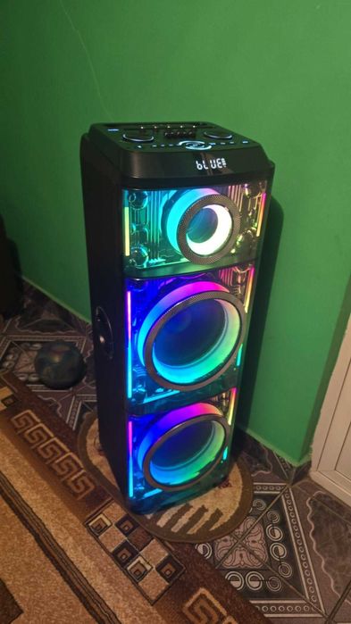 Boxa de vanzare noua