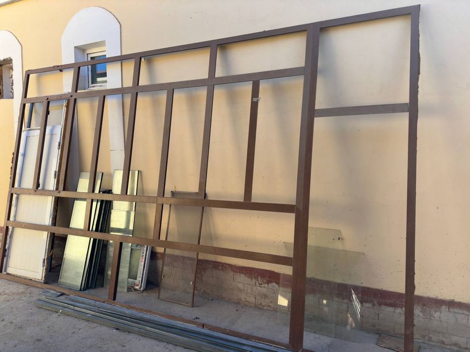 Akfa alyumin sotiladi 5x3 m razmeri