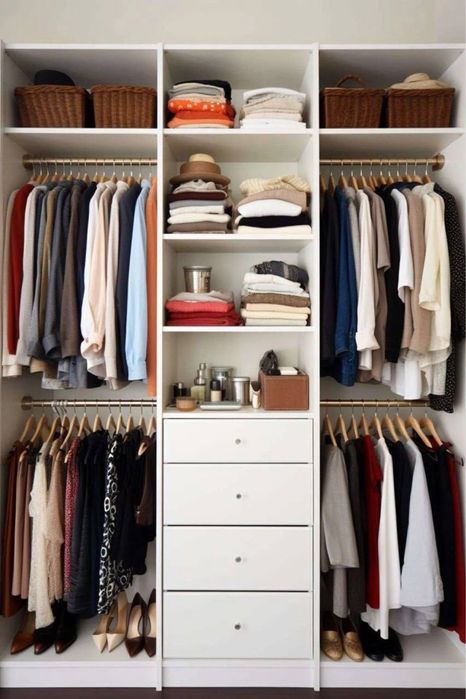 Разберу сложу вещи в шкаф