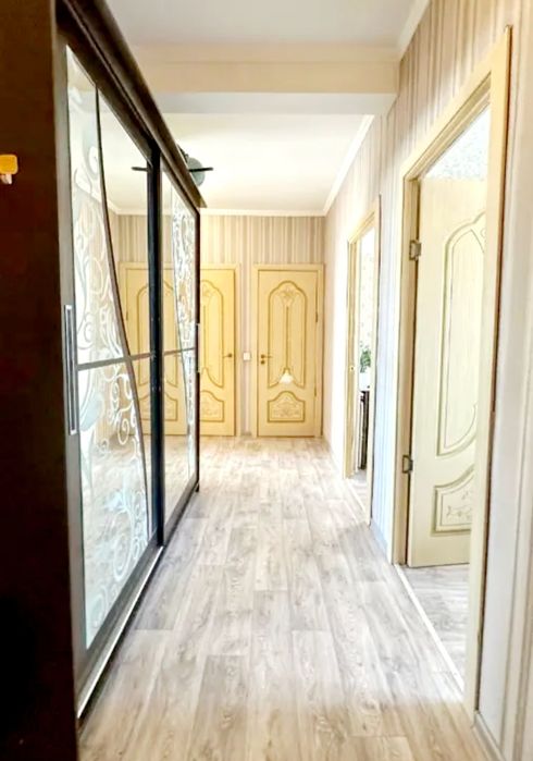 продам 2-х ком. 67 кв. каратал 8-этаж