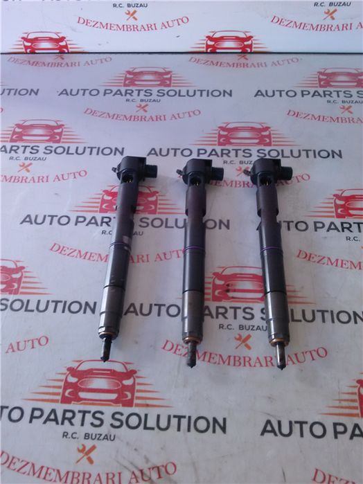 Injectoare ( 3 buc) kia venga 1.4d an fabr. 2013
