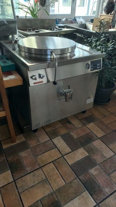 Vand masini de tocat carne