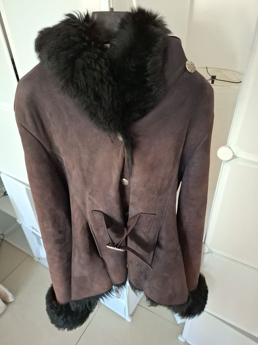 Cojoc damă din piele naturală de  oaie cu blană, mărimea 50 – elegant