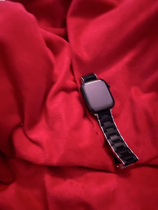 Apple whath seria 7 la 1000 lei